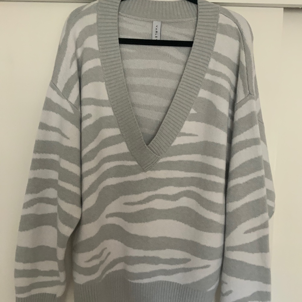 Varley oversized large sweater